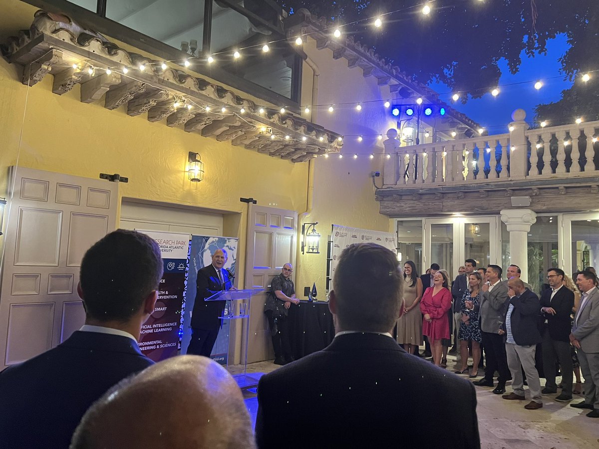 KarinScarpinato's tweet photo. Research Park at FAU Awards and Celebration of Entrepreneurship this evening. Congratulations to all awardees! #FAU #entrepreneurship #businessdevelopment #innovation https://t.co/FuH1MDNXvd