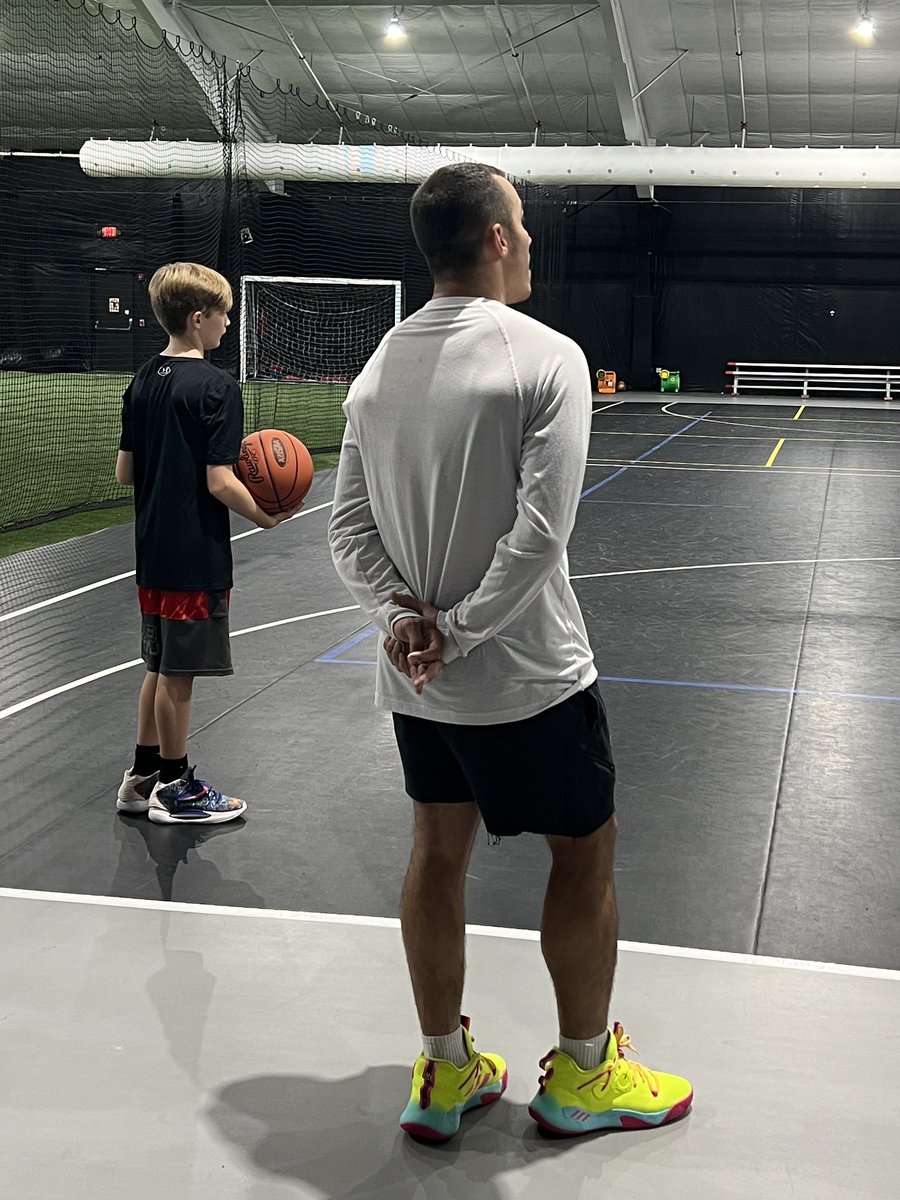 MrPuttheworkin's tweet photo. We Work On That @coach_djv @Coach_Loughran @NYBBallAcademy https://t.co/wxozgEhaJp