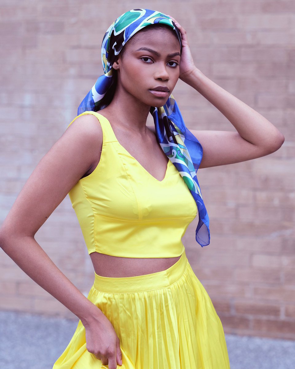 ModelJoiSimone's tweet photo. PHOTOGRAPHER: Chrisean Rose @chriseanrose
MUA: Makayla Webb @makaylascanvas
MODEL: Joi Simoné @ModelJoiSimone 
LOCATION: @chriseanrosestudio

#chriseanrose #outside #outsidephotoshoot #headscarf #yellowoutfit #sunnyday #glamour #model #modeling #beautymakeup https://t.co/rl3gBKMNXX