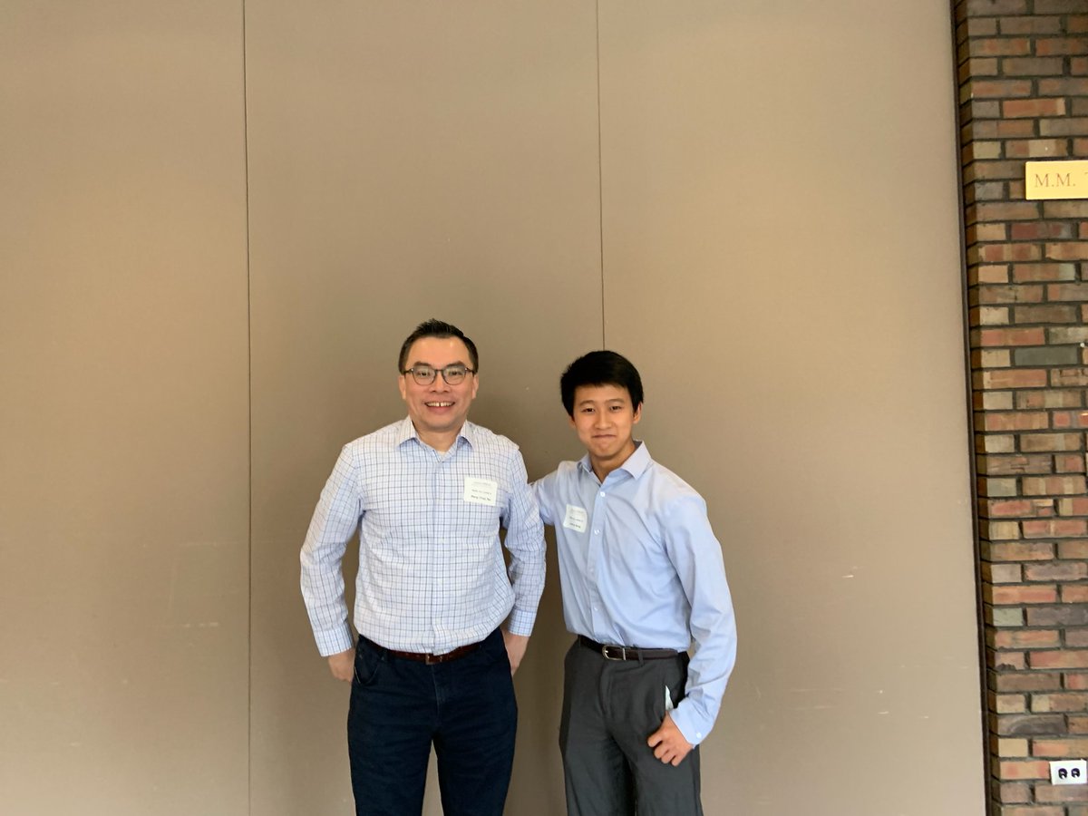 Joshua_Song23's tweet image. #researcHStart #IraRCohenAward  Dr Eileen Dolan and Debra Cohen of @UCCancerCenter,   @LurieCancer, @theabzlab and @troyteo