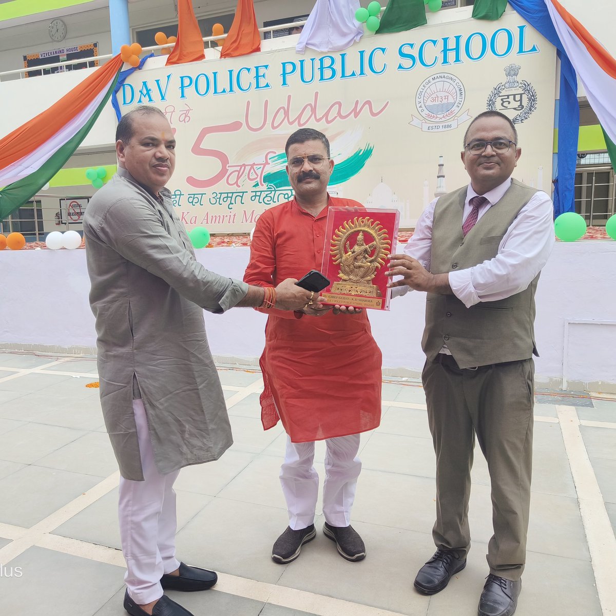 ikdsharma's tweet photo. #NewProfilePic https://t.co/FykEWAiEyV