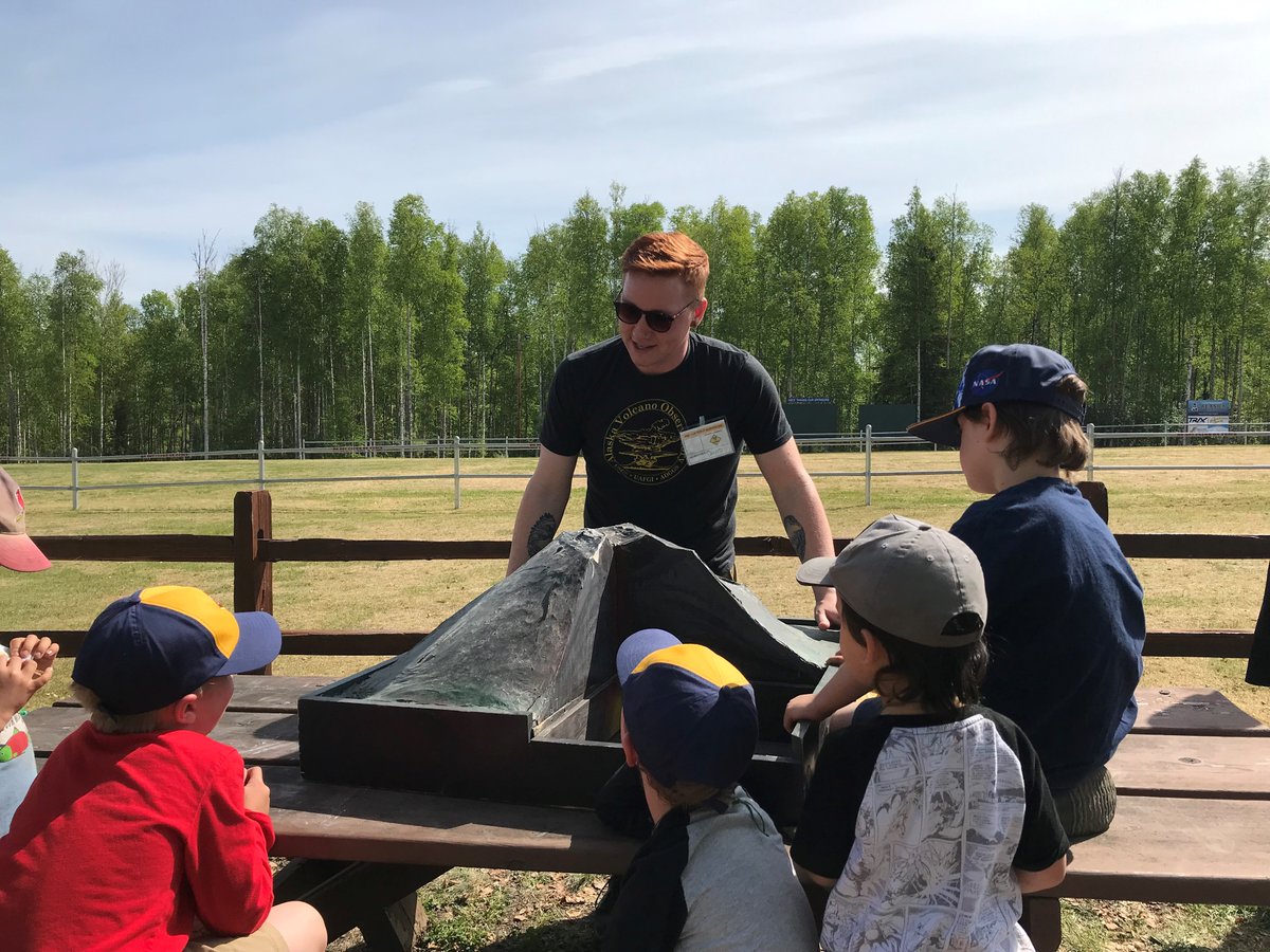 alaska_avo's tweet photo. Happy #EarthScienceWeek! 

It's Thursday, and #GeoscienceForEveryone day! AVO scientists love to talk, teach, and learn with students and kids all over Alaska. If you don't have a volcano in your backyard, we'll bring one!
@USGSVolcanoes @UAFGI @akdggs @geodudedave https://t.co/3V8nFgkX4x