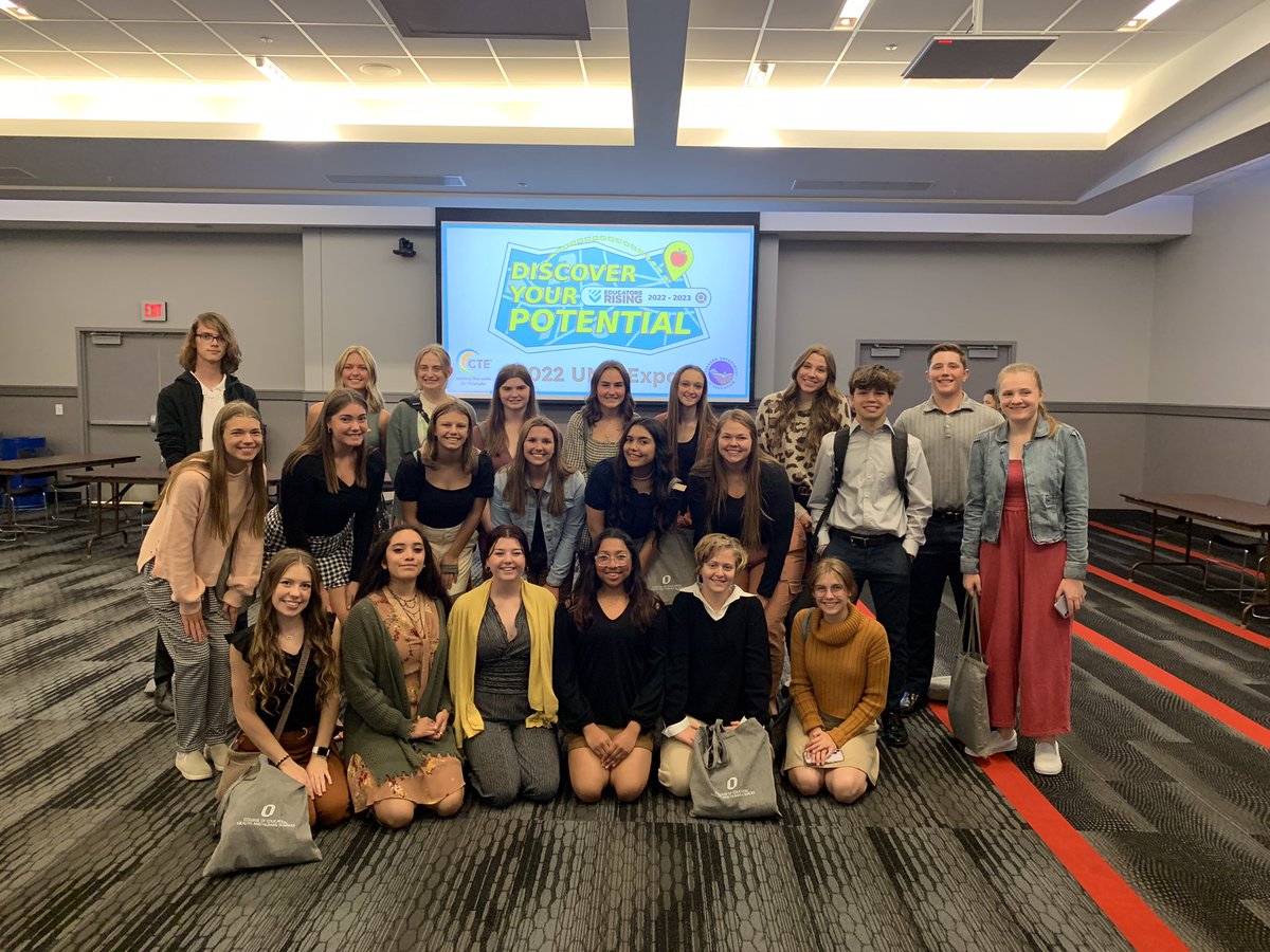 EdrisingPls's tweet photo. 22 @PLSHSTitans Education Academy students spent the day learning about teaching at the Educators Rising UNO Expo of Teaching today! The future is in good hands with this group of aspiring educators! @PLS_activities @PLCS_HR https://t.co/pPQqEt7cQE