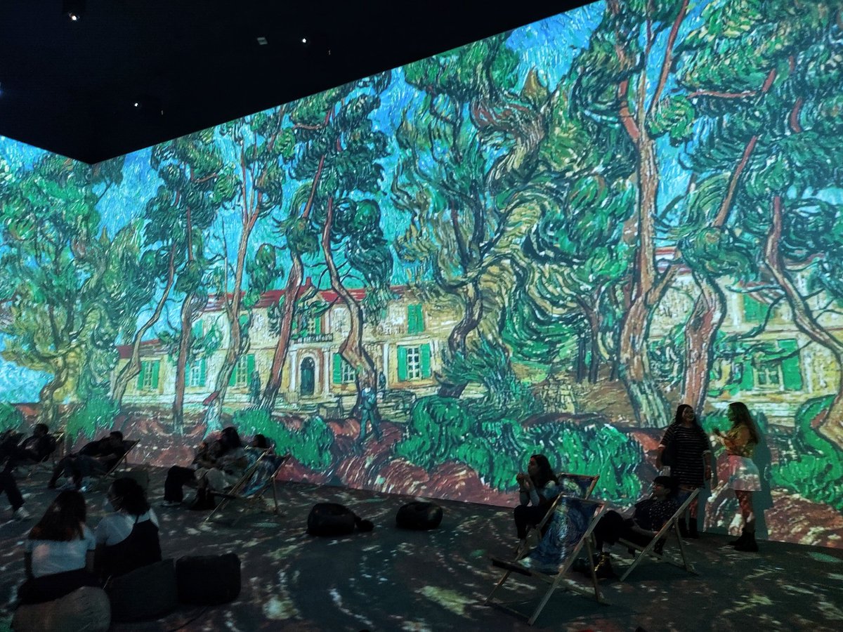 QuehacerenNL's tweet photo. Pudimos ver parte de sus obras más conocidas , un poco de su vida y disfrutar de la sala Inmersiva con proyecciones de 360 grados que nos cuenta las distintas facetas del artista
🌌#VanGoghXPMTY #Monterrey #QuehacerenNL 🌌 https://t.co/BRL3ws3H9h
