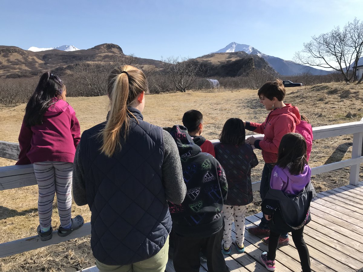 alaska_avo's tweet photo. Happy #EarthScienceWeek! 

It's Thursday, and #GeoscienceForEveryone day! AVO scientists love to talk, teach, and learn with students and kids all over Alaska. If you don't have a volcano in your backyard, we'll bring one!
@USGSVolcanoes @UAFGI @akdggs @geodudedave https://t.co/3V8nFgkX4x