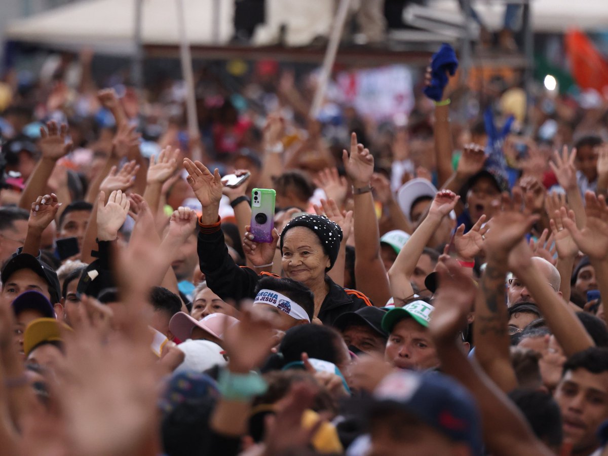 Mi saludo al Pueblo cristiano que se desbordó con su amor y fe, a lo largo y ancho de todo el país, en la “Marcha para Jesús”. Cada una de sus oraciones recaen en nuestra tierra como muestra de la esperanza que nos mueve y la bendición divina que viene para los venezolanos.