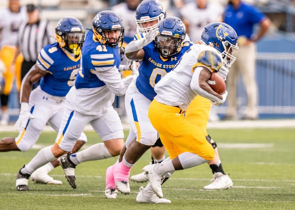 marshallLaw53's tweet photo. You can run from 0️⃣ but when  he coming he coming to get ya‼️ #USvsUS #LOL #SubZero🥶 https://t.co/FfqBJtDMId