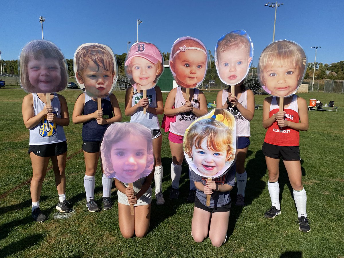 Shout out to all out seniors!! Great wins by both JV and Varsity!! 💚🧡🏑 my Cougs!!