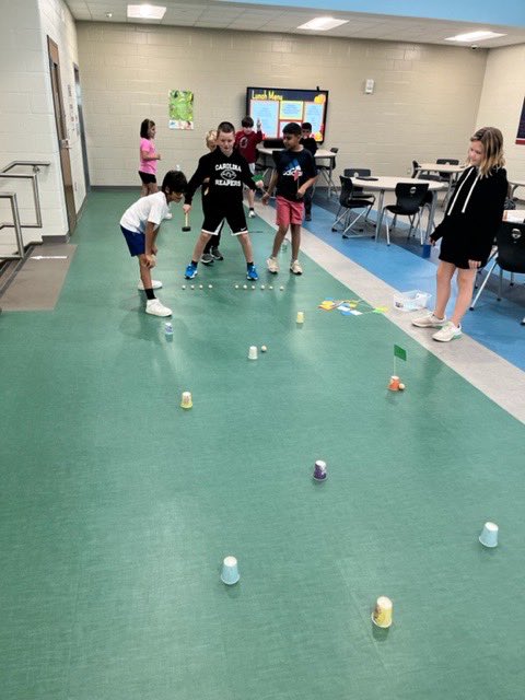 KingsTownElem's tweet photo. Kim Priceβs 4th graders played in the Colonial Games as a part of learning about colonization and early settlement. @mrskimprice @FortMillSD #makelearningengaging https://t.co/NoXL6eIVid