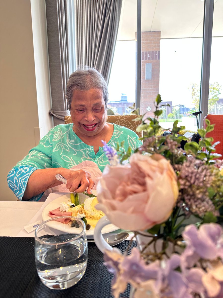 BlueCross tweet media