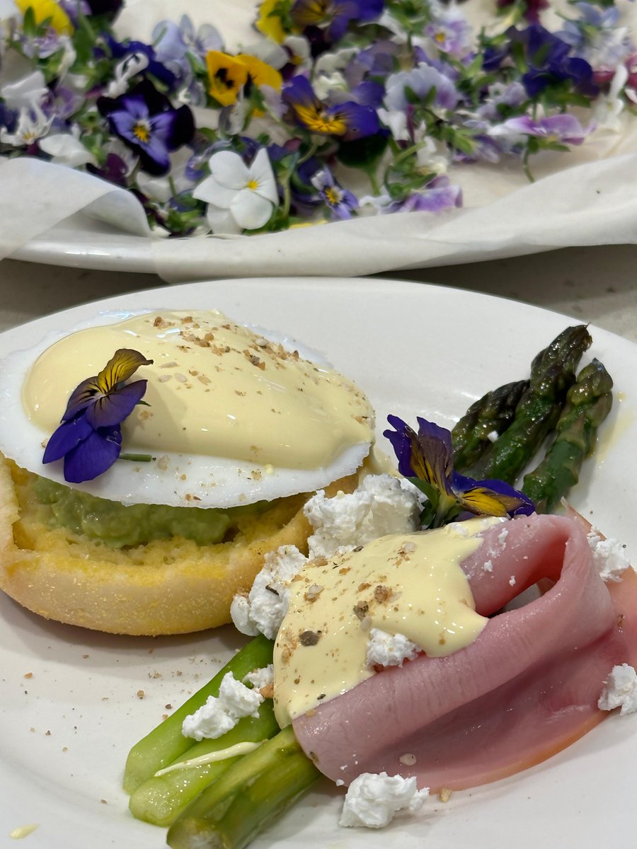 BlueCross tweet media