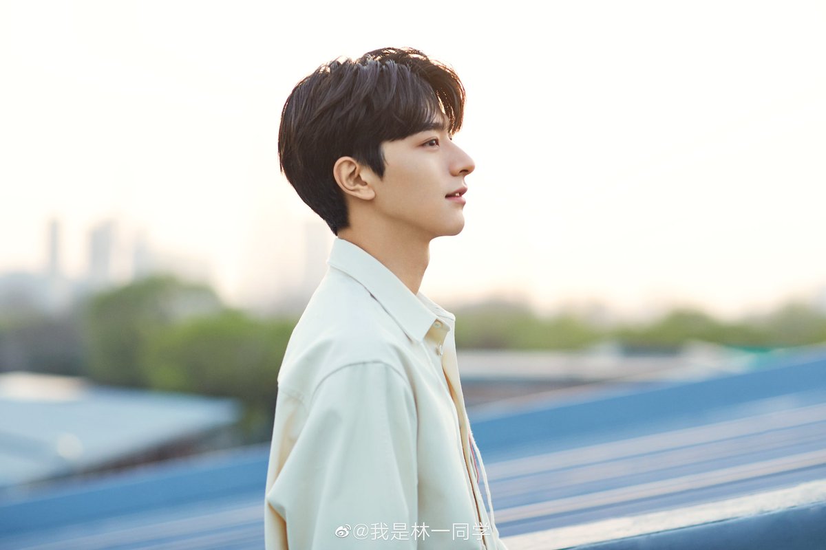 LINYILOVER_TH's tweet photo. Hot Shot ❤️‍🔥

#林一 #LinYi #หลินอี #린이
#LinYiLover_TH #บ้านคนรักหลินอี https://t.co/VLewiDgK6q