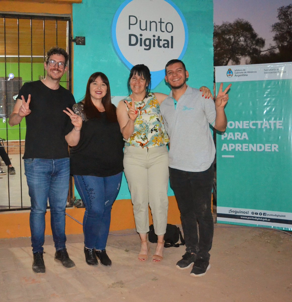 InesOrtega_Inte's tweet photo. Prensa municipal:
Se inauguró "Punto Digital" en Fuerte Esperanza.

La iniciativa de inclusión-digital y
capacitación tecnológica más
extensa de la Argentina.
Los Puntos Digitales forman una
red federal que, a través de
espacios públicos y gratuitos... https://t.co/HZ3vPTgL6g