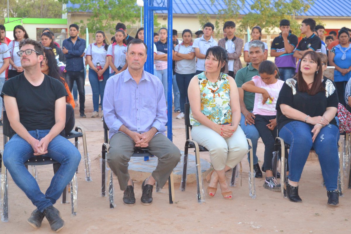 InesOrtega_Inte's tweet photo. brindan conectividad, MIE
capacitaciones, talleresy
actividades culturales para
personas de todas las edades.
Contó con la presencia de nuestra Intendenta, Inés Ortega, Responsable de Comunicación, Nicolás Fortuño, autoridades locales, alumnos y público en general. https://t.co/6bOL8DjkIz