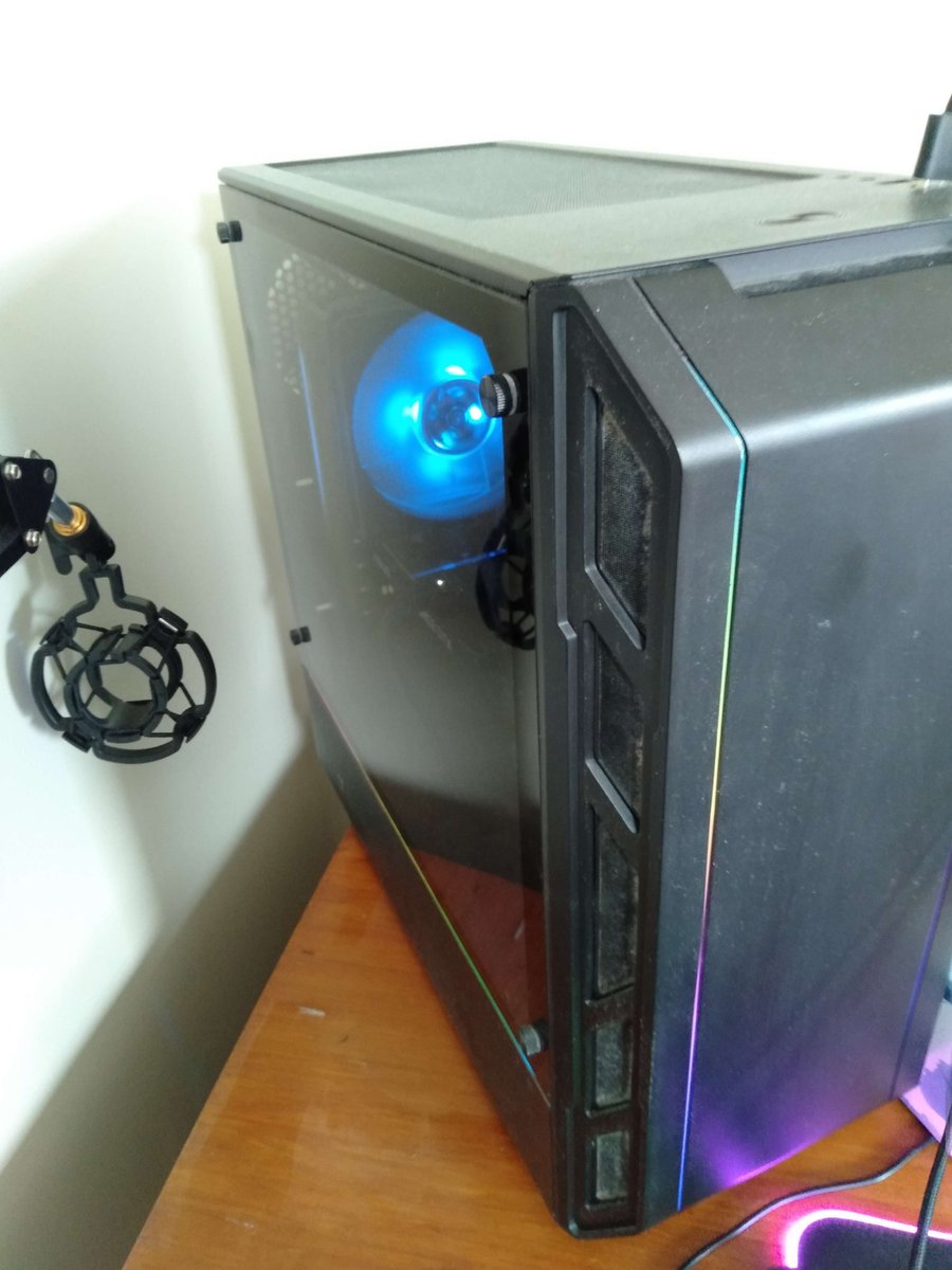 RizzaAU's tweet image. PC GIVEAWAY 
(FRIENDS LETTING ME GIVEAWAY HIS 2K PC)

Follow @RizzaAU &amp;amp; @TRLeckie 
 LIKE RETWEET TAG 2 FRIENDS

GIVING AWAY IN 1 WEEK