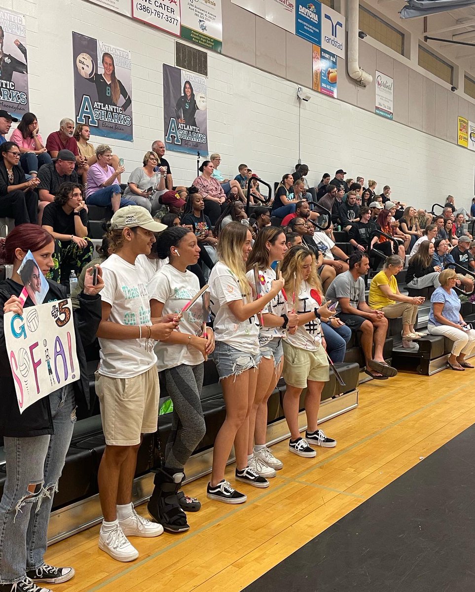 SharksAHS's tweet photo. SENIOR NIGHT for our Lady Shark’s Volleyball Team! #finsWAYup to these outstanding athletes  🙌🏼🦈🏐 https://t.co/QSBY4ZkG7S