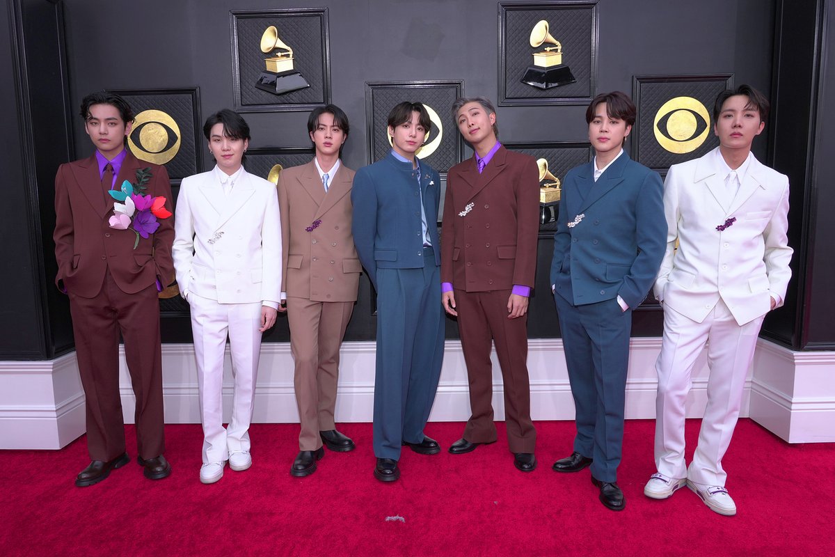 RecordingAcad's tweet photo. #WaybackWednesday to when @bts_bighit performed at the 62nd #GRAMMYs. 🎶 

Did you know the #Kpop group was nominated for two awards in 2021 and 2022 for Best Pop Duo/Group Performance? 🎶 https://t.co/5ztXS2pZ0l