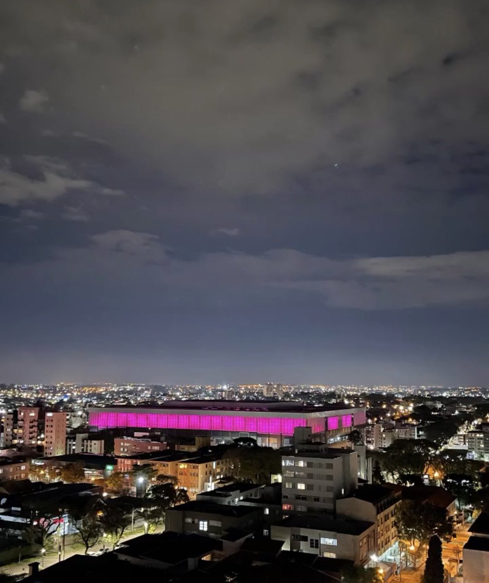 Monivilela's tweet photo. A Arena rosa no outubro rosa 💕 https://t.co/TeC135Clox