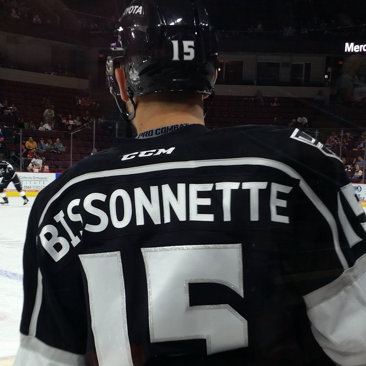 redmark91's tweet image. A long time ago in Bakersfield, Ca this legend came to town. @BizNasty2point0 #notabigdeal