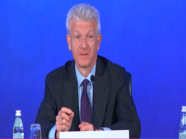 "A logistical marvel" International Monetary Fund on India's direct cash transfer scheme

Read <a href="/ANI/">ANI</a> Story | aninews.in/news/world/us/…
#IMF #India #CashTransferScheme