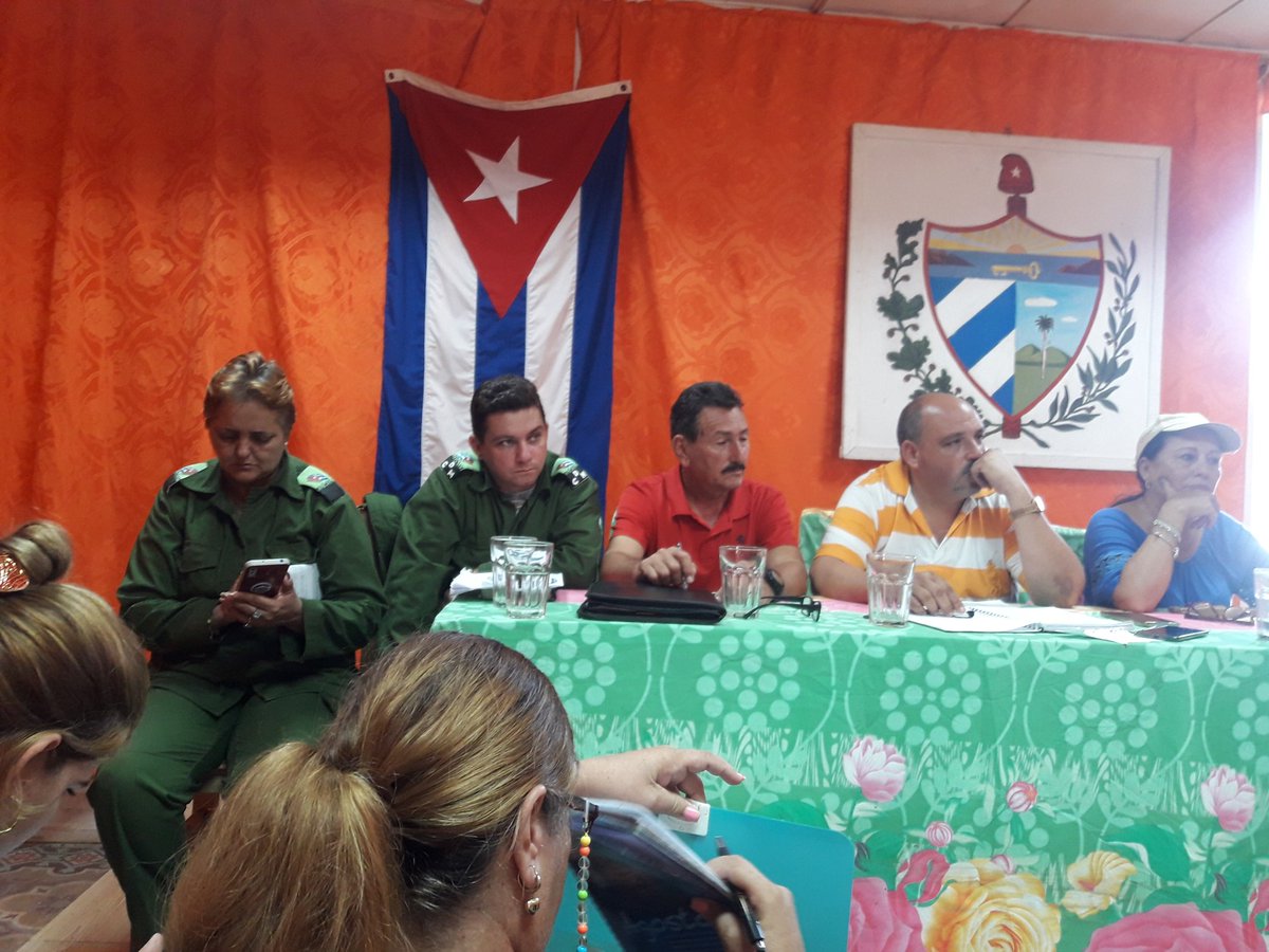 RaytePerezCruz's tweet photo. Presente el #BPA en la recuperación de #PinardelRío hoy en #San Juan y #SanLuis #FuerzaPinar #FuerzaCuba https://t.co/sxRC82vLd9