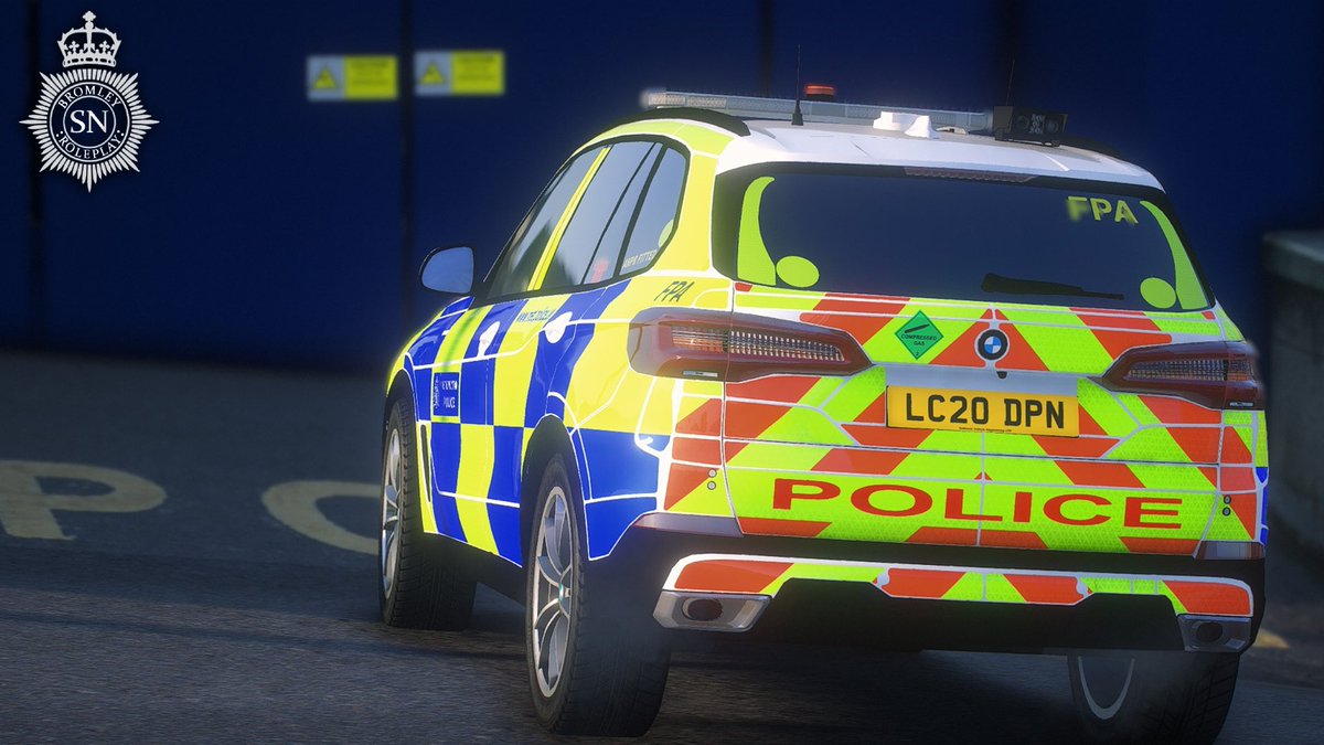 bromleyrpc's tweet photo. And here’s to the opening of our brand new firearms base! 🥂 - Officers of our Specialist Firearms Command unit love it! So why wouldn’t you? Head to https://t.co/r4uEVingPD to find out more on how you can apply! See you soon 👍🏼 https://t.co/6bkPQK63Zs