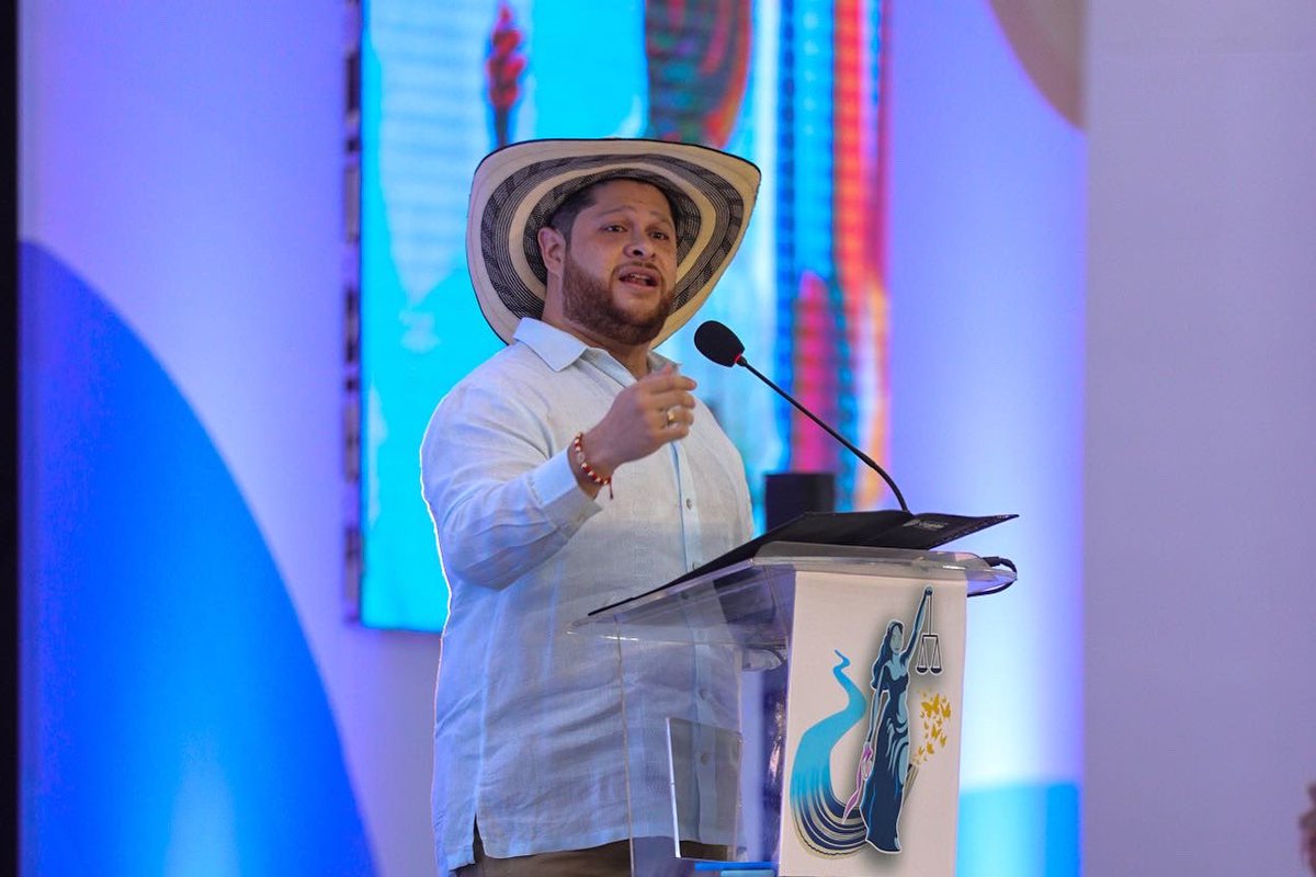 Orlando Benítez tweet media