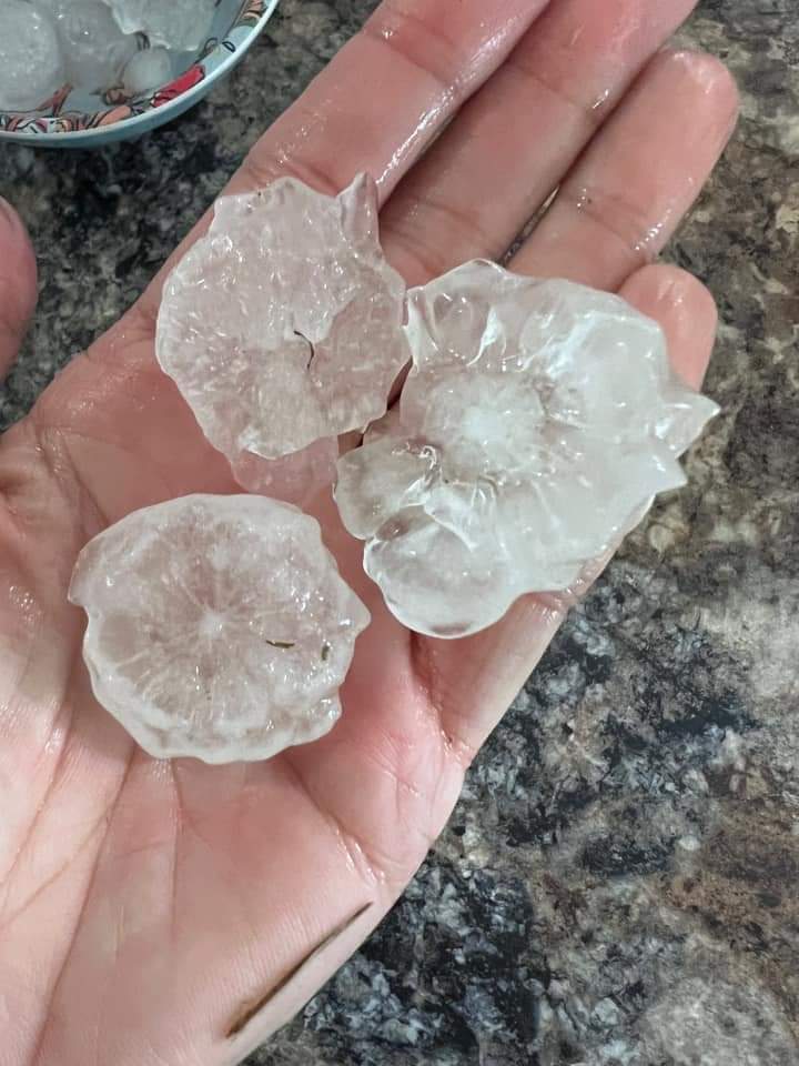 supporthechase's tweet photo. Tupelo ms earlier 
 photo credit MSC supporter 
 Kimberly bittner 

@WTVAWeather @WCBIWEATHER 
@NWSMemphis @MSEMA @MattWTVA 
#supportthechase #mscteam https://t.co/UEBcO2WkuC