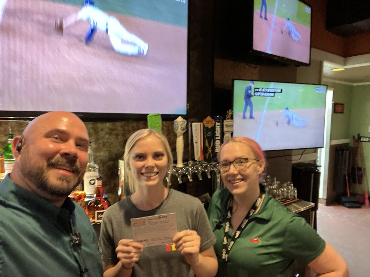 SpencerFarrel13's tweet photo. It’s always a good time when you get to work shoulder to shoulder with a team member that owns the line, like this awesome rockstar. Hailey owned food running and qa tonight and sent out some awesome dishes! https://t.co/dP1m8uxLo2