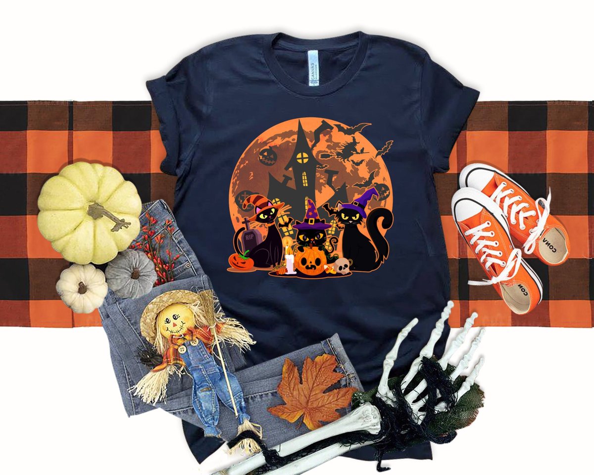 StoreUitee's tweet photo. Do you like #Halloween? Shop https://t.co/5Cng23j48I for all your needs. 
#Halloween2022 #holiday #halloweencostume #halloweenart #halloweensale #halloweenparty #uitee https://t.co/97sOKjaJL0