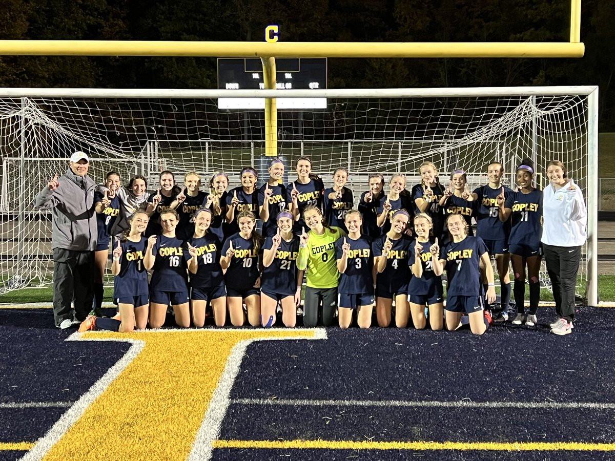 The Copley ⚽️ girls are Suburban League Championship!
The girls finish the regular season 15-0-1 (7-0-0) and ranked #1 in the state while tallying 90 goals and giving up 1.