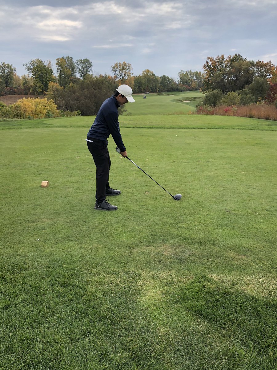 OFSAAGolf's tweet photo. Day 1 is in the books at the OFSAA Boys’ Golf Championship!  Matthew Javier carries a 2 stroke lead into the final round after firing -2 (70) on the difficult FireRock golf course. @OFSAA Crescent School leads the team division.
Full results found at: https://t.co/LTpv63xI0Q https://t.co/miaNpeeKms