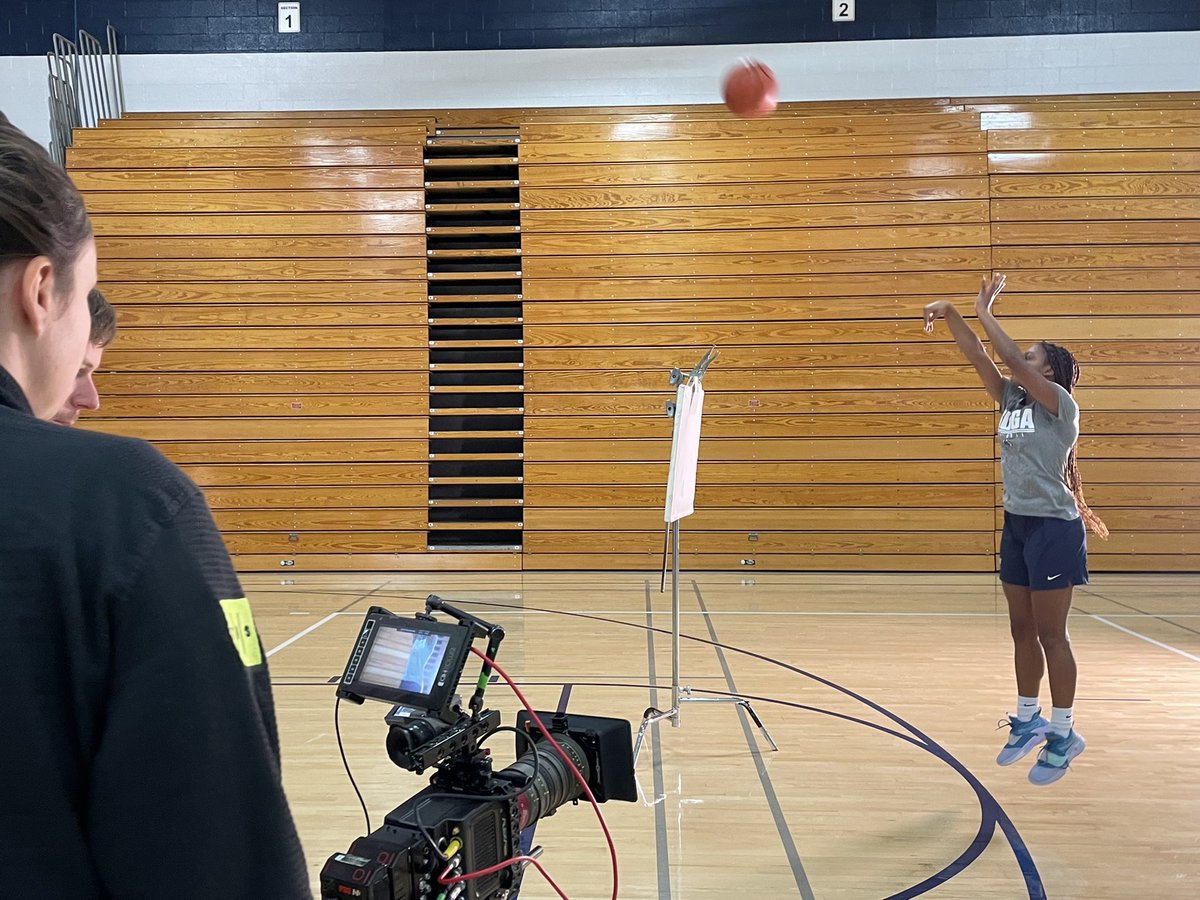 Nia Booker tweet media