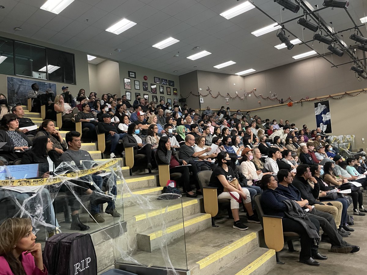 Burnaby Central (@bbycentralsd41) on Twitter photo So nice to see so many parents out for our Gr 11 & 12 Parent Info Night. It's great having parents in our building!
<a href="/burnabyschools/">Burnaby Schools</a> So nice to see so many parents out for our Gr 11 & 12 Parent Info Night. It's great having parents in our building!
<a href="/burnabyschools/">Burnaby Schools</a>
