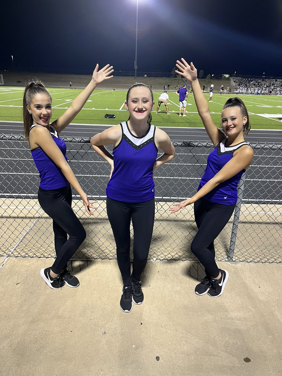 Congratulations to Violet Belle of the Week, Savannah Moon!💜💛