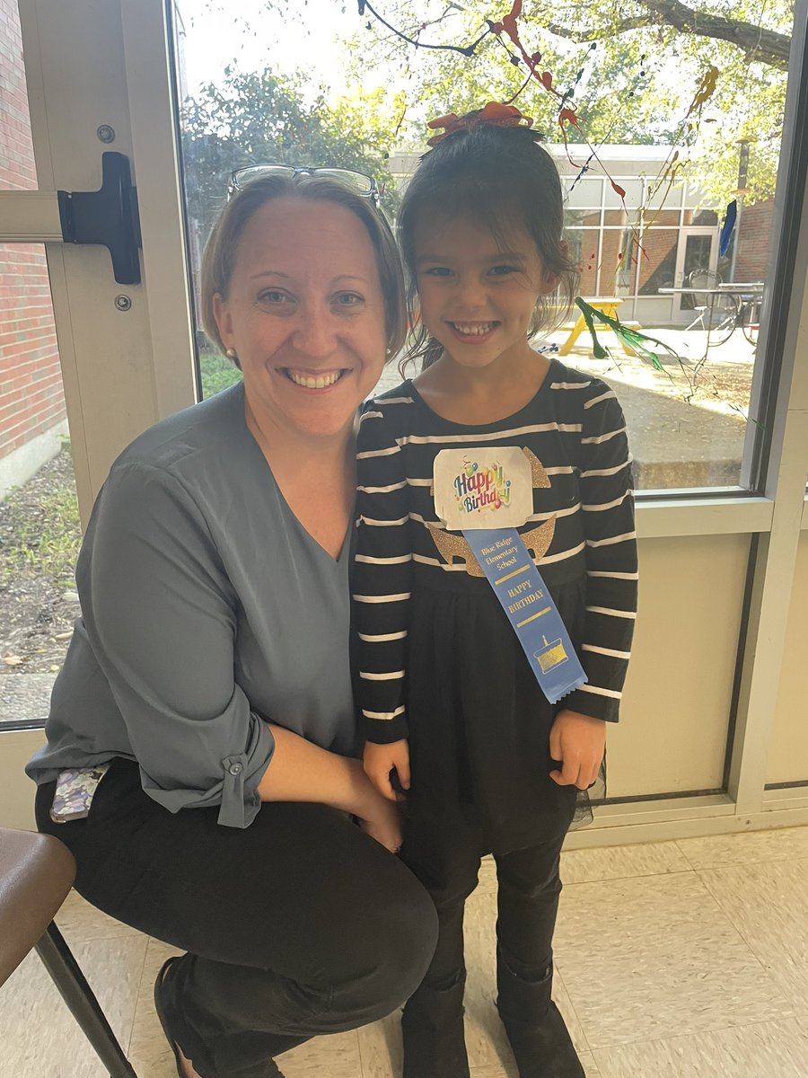 MrsDiazBRE's tweet photo. Kindergartener birthday alert! This girl is 6 today and she was so excited to take birthday photos with her people @BREMustangs today. Thank you @DrB_BRE @MrsB_at_BRE , Ms. Wade, and Miss Becky for the photos! She felt so special. #WeBelieveinBRE https://t.co/qWa0lJSbUv
