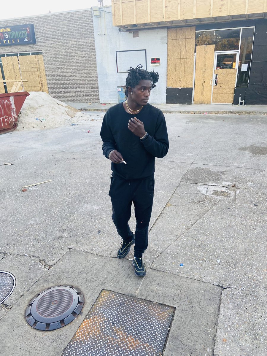 _Jarta_Amf's tweet photo. I Careless Who F🖕🏾 wit me. #Amf #DaTAKEOVA ⌛️ https://t.co/vV5GjjwDdc