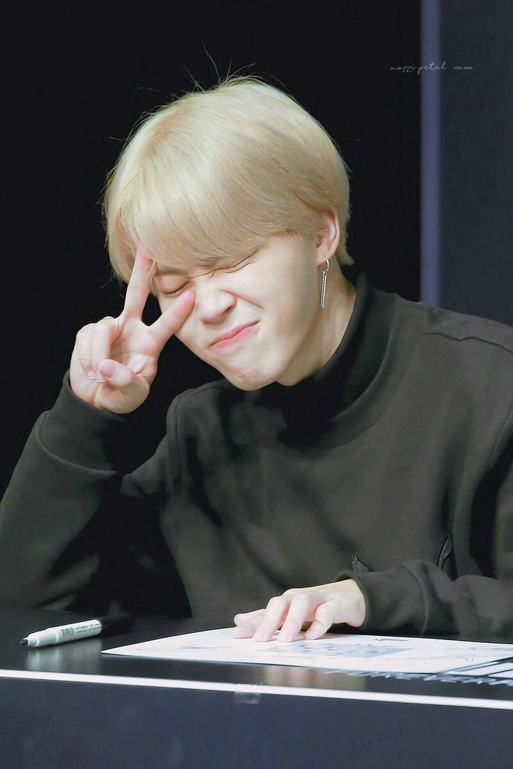 ipurplegguk's tweet photo. ⇢ feliz aniversário ji ♡ não há pessoa mais preciosa nesse mundo igual à vc, obrigada por ser o motivo dos meus sorrisos! eu te amo demais mimi💗
#JIMINDAY #HappyBirthdayJimin https://t.co/bX7qErzChf