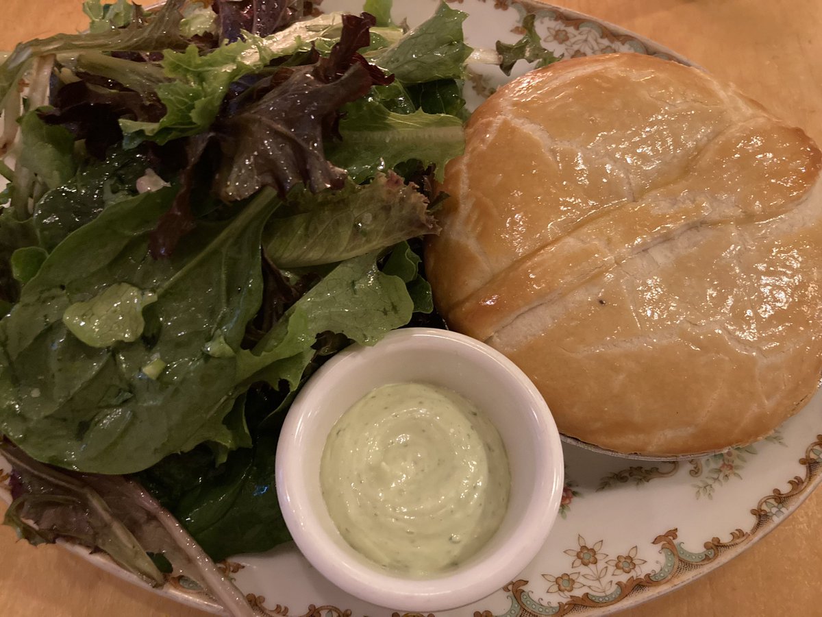 AdrienneMWeil's tweet photo. Charming and delicious dinner @WoodSpoonLA - cozy pot pie, crisp salad and Croatian rosé. https://t.co/8qGg8MgXbP