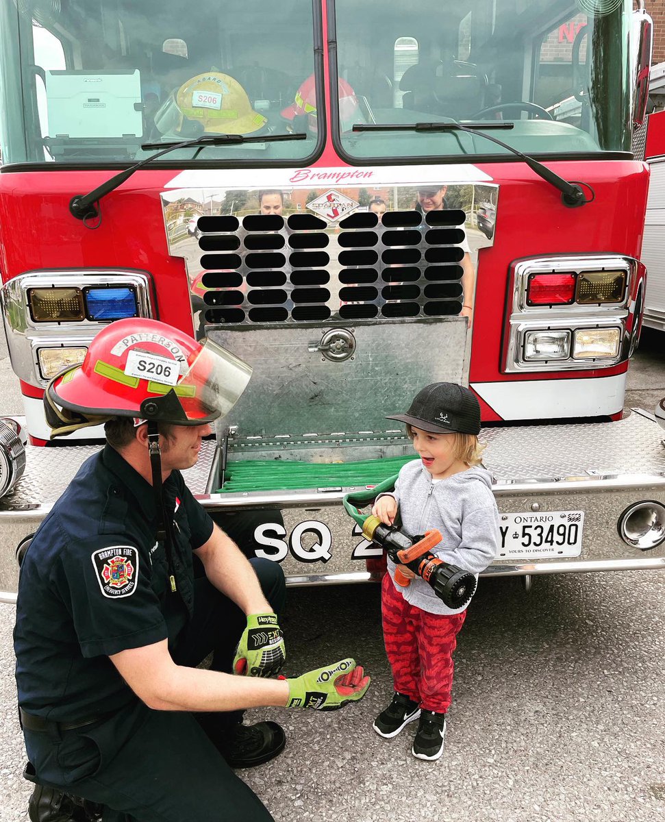 katierankin85's tweet photo. Thank you to @BramptonFireES - you are amazing and so kind! Absolutely made Henry’s day. https://t.co/wfq9FGBEsn