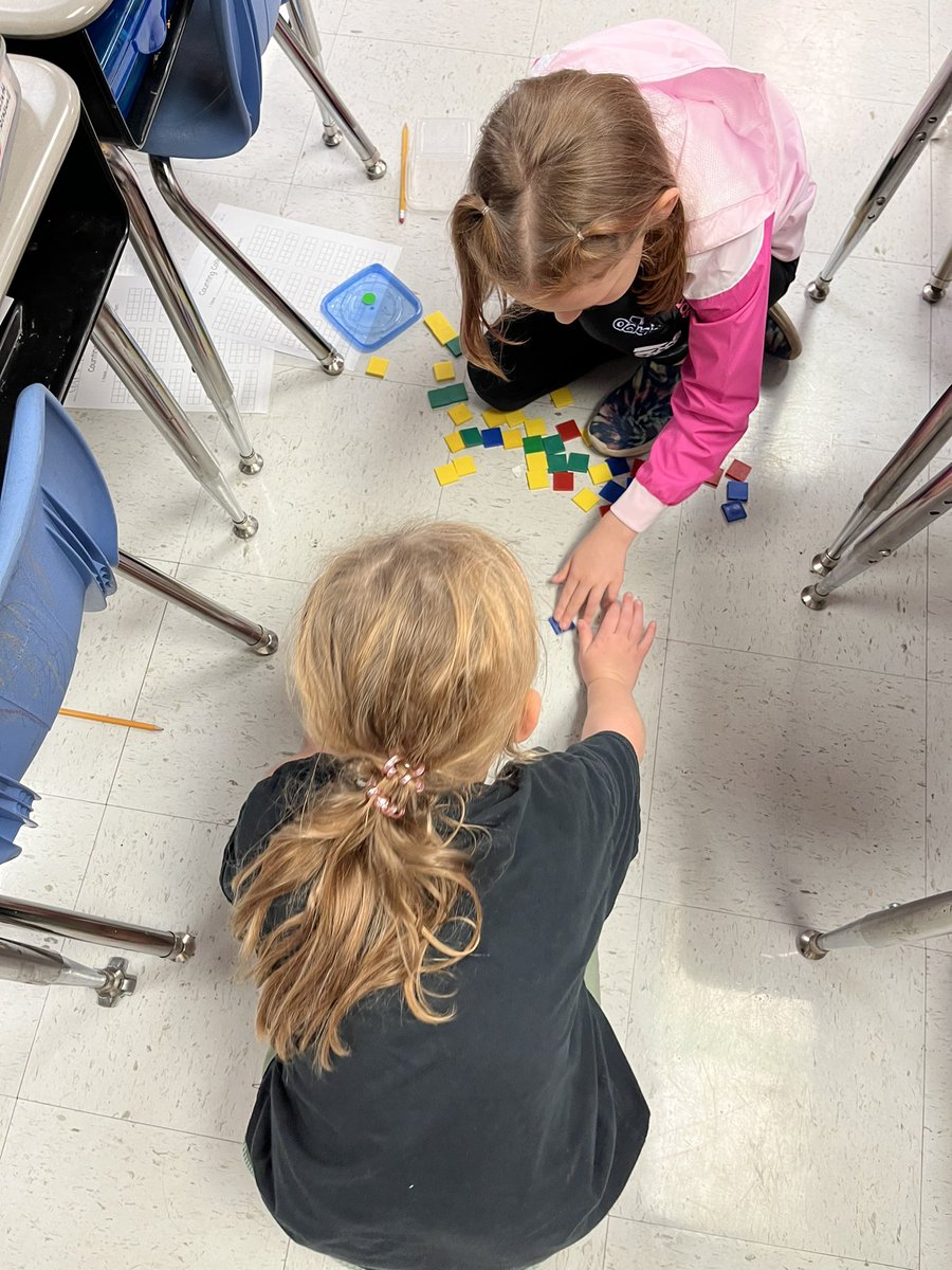 We always LOVE having @Caprece_Buttram visit our class! Today we had so much fun as she led us in a counting collections lesson! <a href="/tcboe_fhs/">Fayetteville School</a>
@FHS_Ritchie 
<a href="/AMSTI_UM/">AMSTI_UM</a>