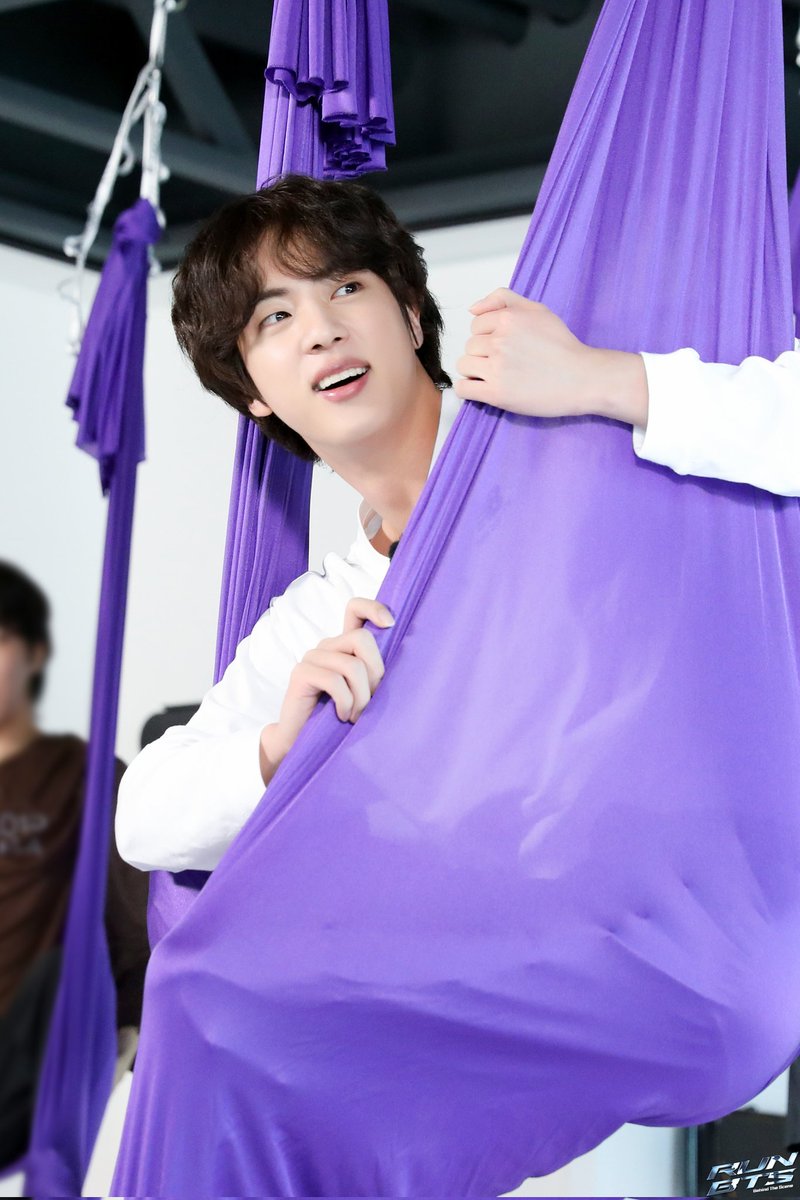 ARMY_fanca's tweet photo. Run BTS! 2022 Special Episode - Fly BTS Fly Part 1 Preview Cuts https://t.co/KXBQiN1Ohp