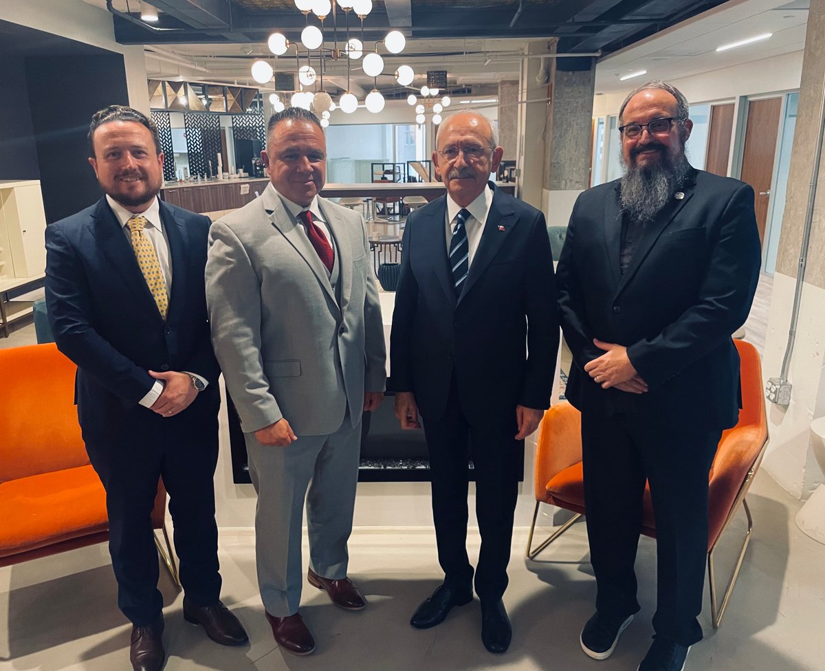 We sat down with the Republic of Turkey's esteemed @Kilicdarogluk, President of @HerkesicinCHP, along w/ Deputy @FaikOztrak, Istanbul Dep Mayor @YunusEmreCHP &amp; @SelcukSariyar at the <a href="/US_IDHR/">USIDHR</a> for an important, bilateral talk on the future of #Bitcoin #DeFi &amp; #Blockchain industry