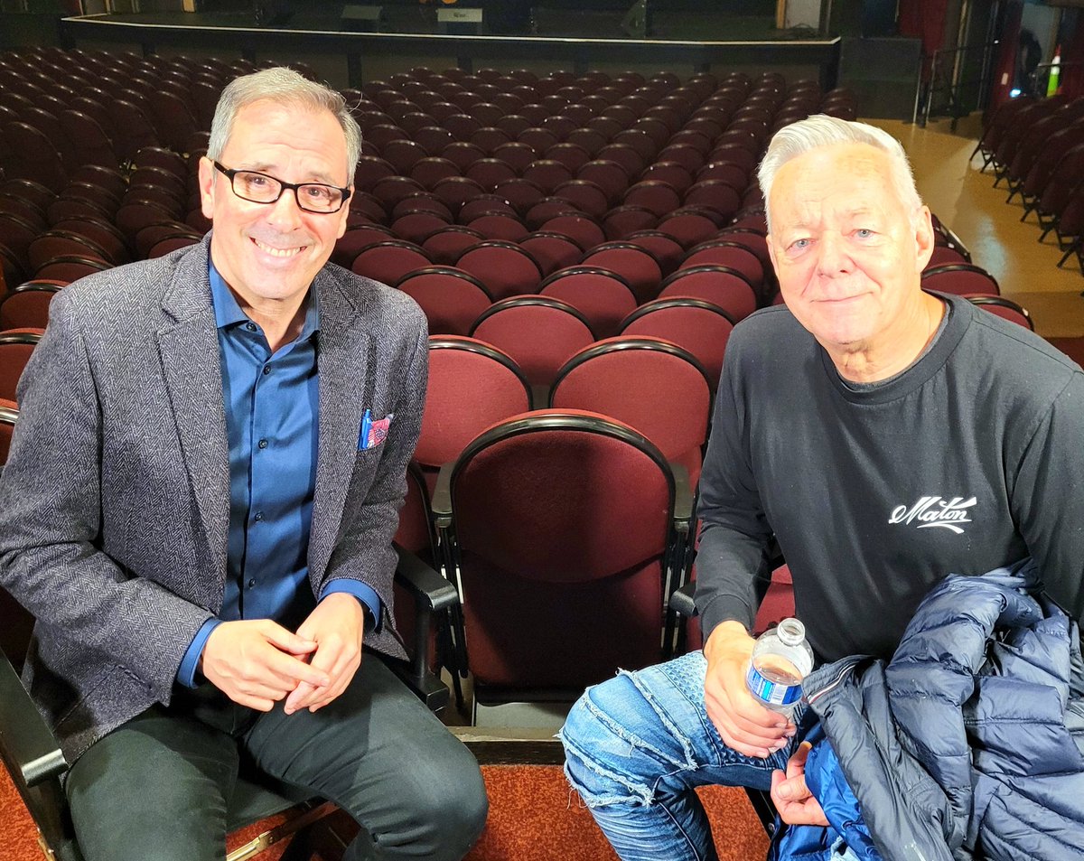 What a pleasure chatting with <a href="/tommyemmanuel/">Tommy Emmanuel cgp</a> one of the greatest guitarist on the planet for <a href="/OurCityTonight/">Our City Tonight</a> 
youtube.com/watch?v=UkNN2c…
<a href="/LifewithLeeta/">Leeta</a> <a href="/DowntownNeil/">NeilSJ</a> <a href="/VogueTheatre/">Vogue Theatre</a> 
<a href="/CHEK_media/">CHEK</a>
#tommyemmanuel #ourcitytonight