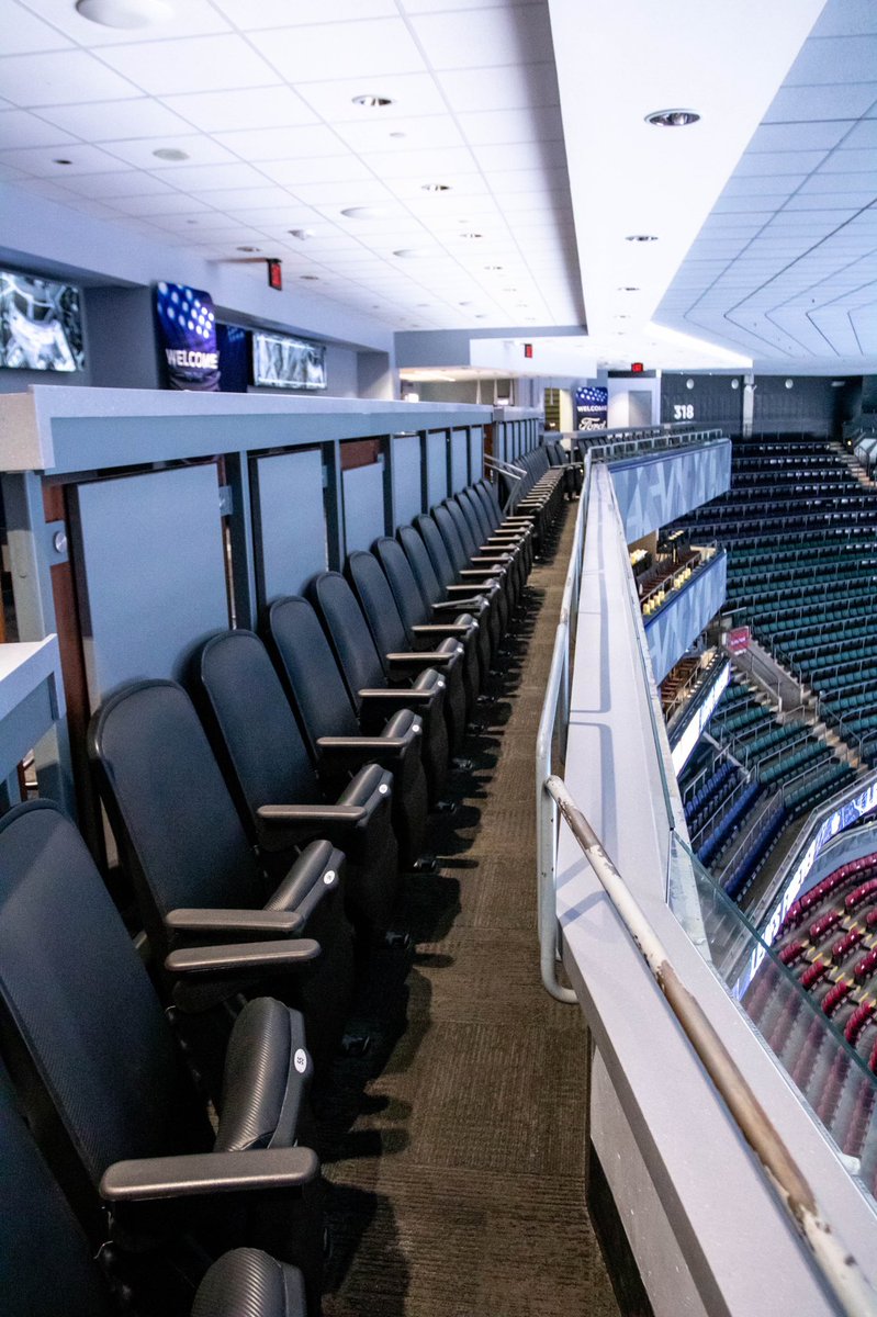 🚨Home Opener Game Day Challenge🚨
Tomorrow night is the… THE HOME OPENER! We cannot wait to fill up these Ford Fan Deck seats with our lucky winners💙 For your chance to win a set of tickets:
-Like this post
-Retweet and include your favourite Home Opener traditions