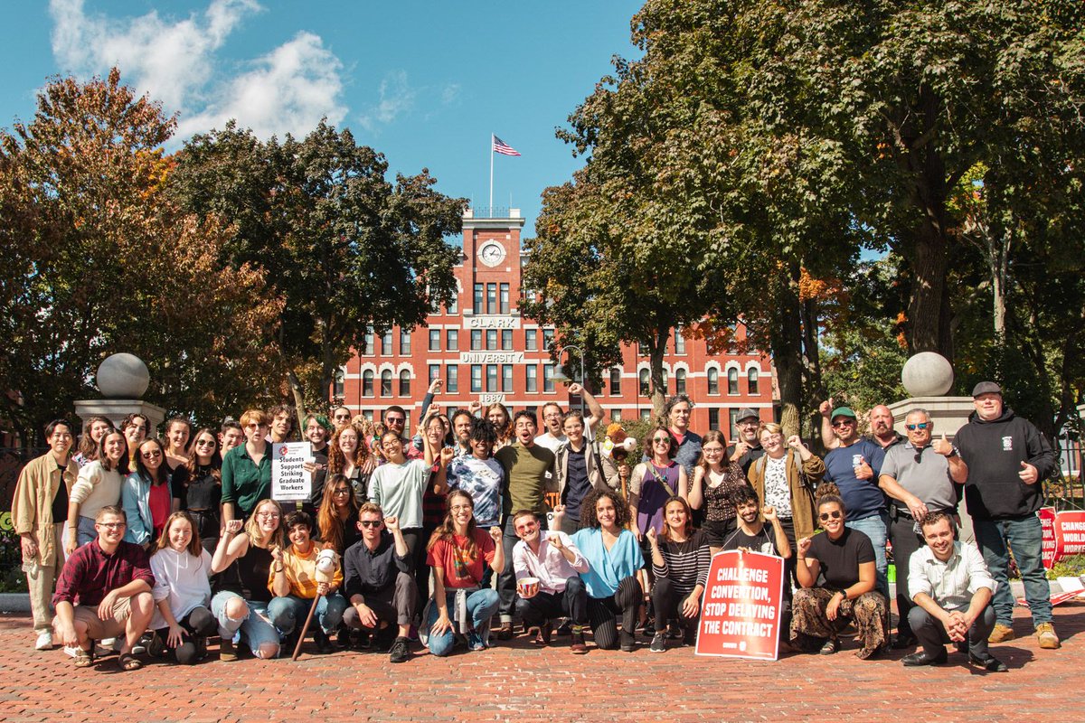 Today, ClarkU Graduate Workers United (CUGWU—Teamsters) UNANIMOUSLY ratified our first contract, locking-in up to 90% wage increases and deep subsidies for health insurance after a decisive 5-day strike. Here’s how we did it 🧵