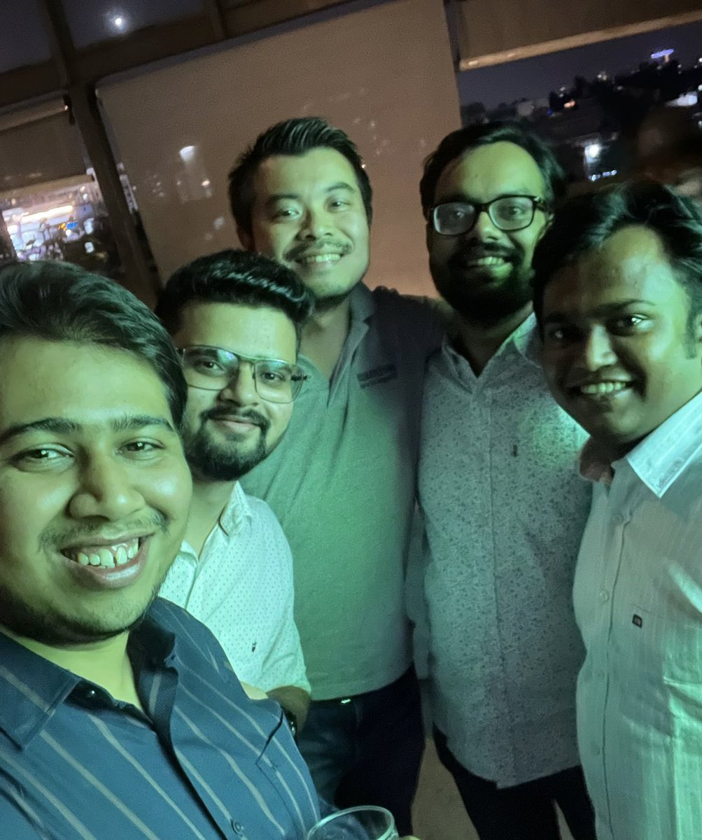 昨晩はバンガロールで投資先企業を集めて小さなイベントを開催。やはり対面で交流するのは何物にも代え難い。コロナも明けたので、インド•アジアでも大小問わずイベントも色々とやっていきます。
Had a small portfolio mixer in Bangalore last night. Face to face interaction is always the best!