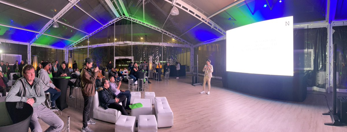 czambier's tweet photo. 4 meses de trabajo resumidos en este evento! 🥳🇨🇴
 
👩‍💻100 devs aprendieron durante 1 mes a desarrollar con NEAR en JS y lanzaron 6 dApps al ecosistema 🔥
 
💚 Gracias a todo el team @platzi <> @NEARProtocol por hacer esto posible!
 
@gndx @ocandocrypto @ccossio @luzmargaritas https://t.co/uW1hO60ZHQ