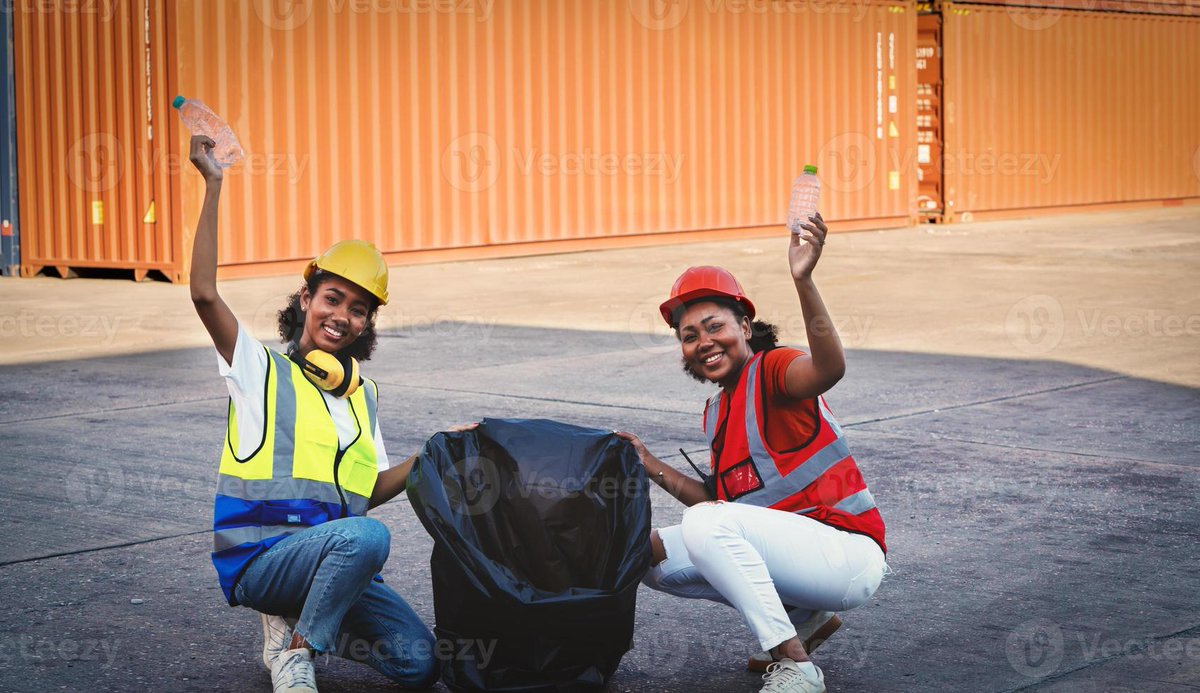 BabaDrObaTShaka's tweet photo. Here's to all the Black Garbage Men and Women who sweep our communities free of liter; those who "officially" do it through employment, and those who donate their time to keep our streets clean! #BlackTwitter #BlackLivesMatter #BlackWorkingclass https://t.co/LrLSYg0Z1B