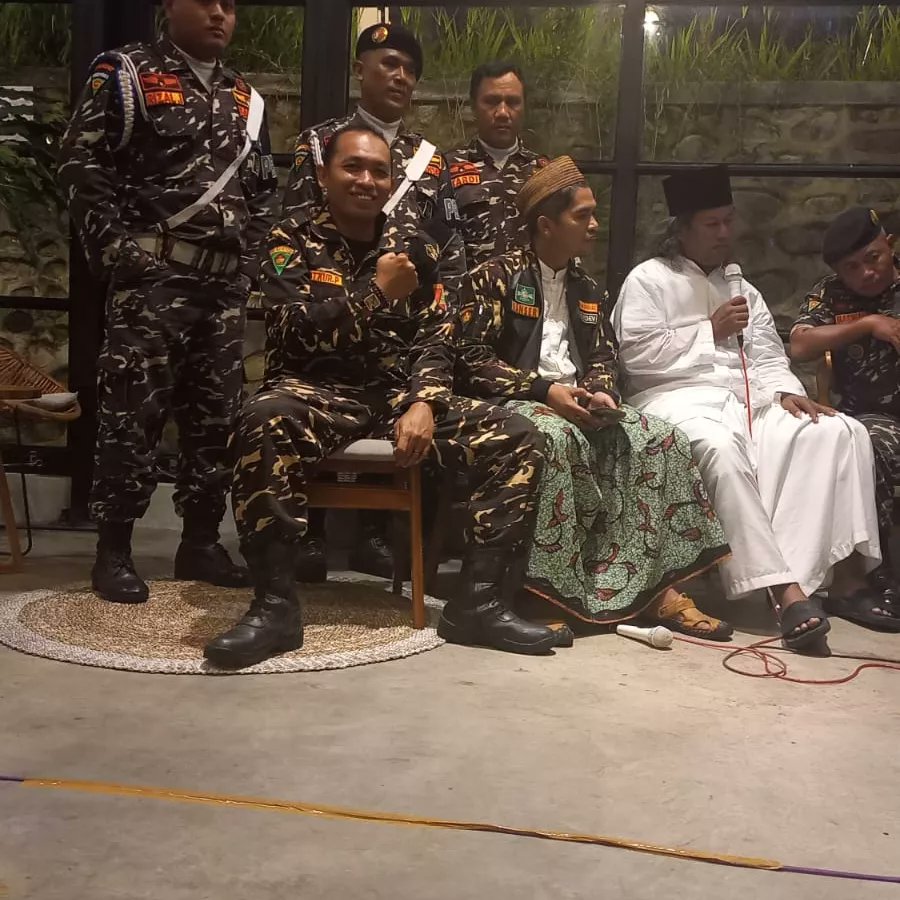 AdimazKadier's tweet photo. Mugi barokah @gusmuafiq https://t.co/2JgyLruErN